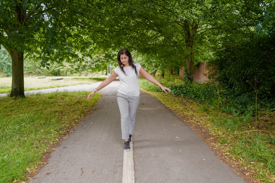 Balancing between two worlds – leaving Islam and family estrangement vs freedom from religion.